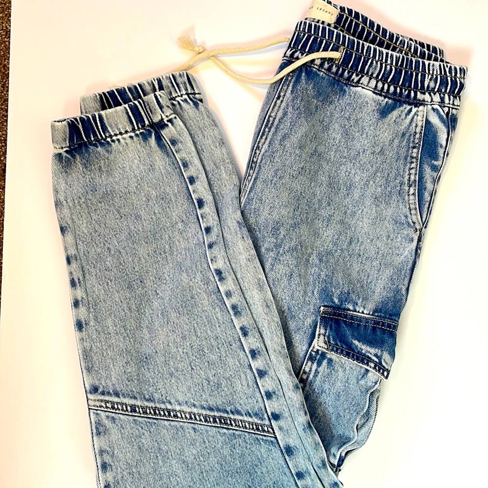 Gilded Intent jogger jeans, Wm’s Sz Small, vintage wash